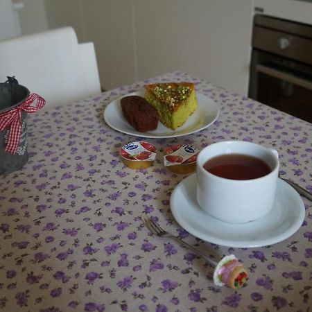 Il Vicolo 48 Bed & Breakfast Pesaro Exterior photo